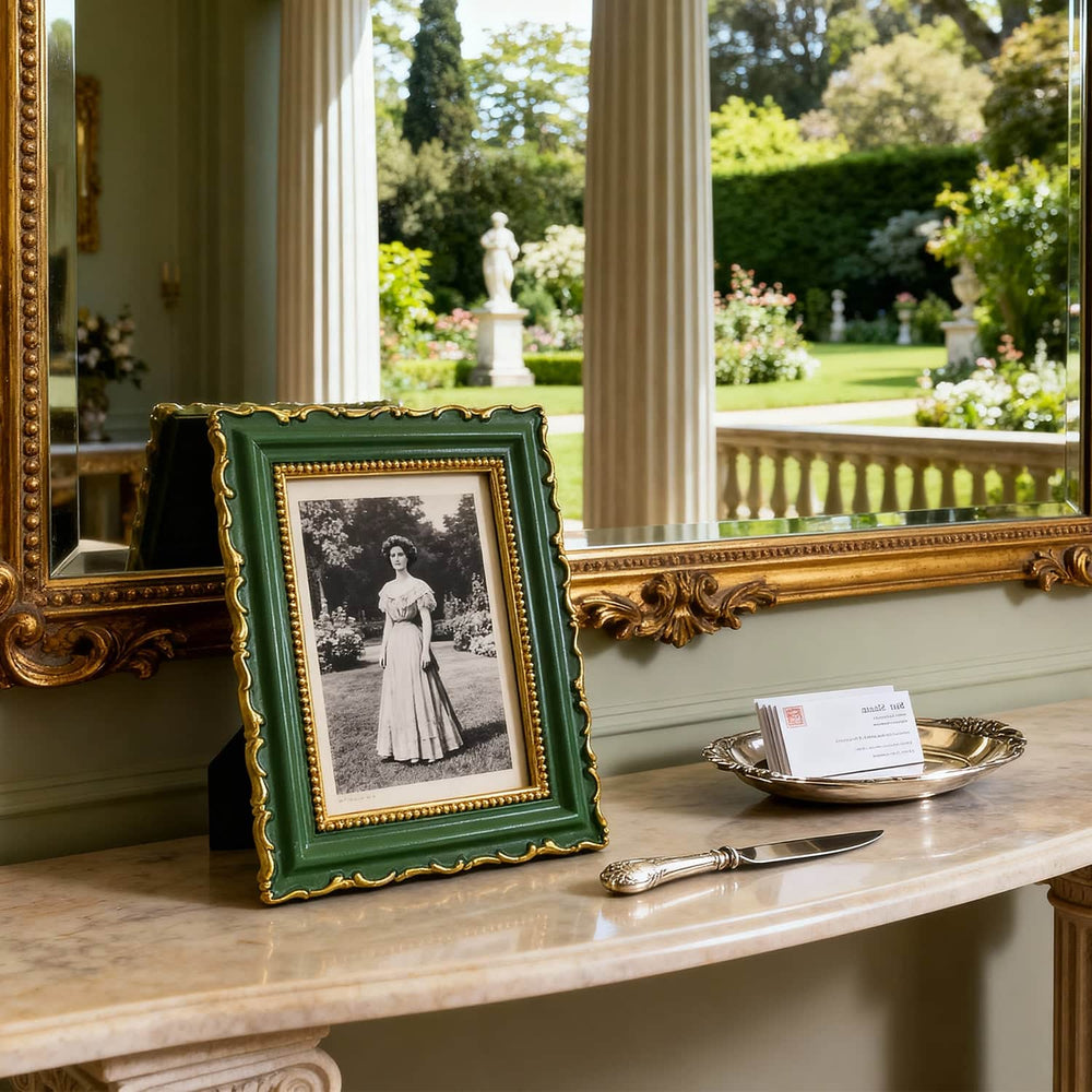 Ferrisland Vintage Picture Frame, Green Antique Ornate Picture Frame, Victorian Retro Decorative Photo Frames for Tabletop & Wall, Baroque Home Decor Frames, Gift Idea(Green, 4X6) Ferrisland