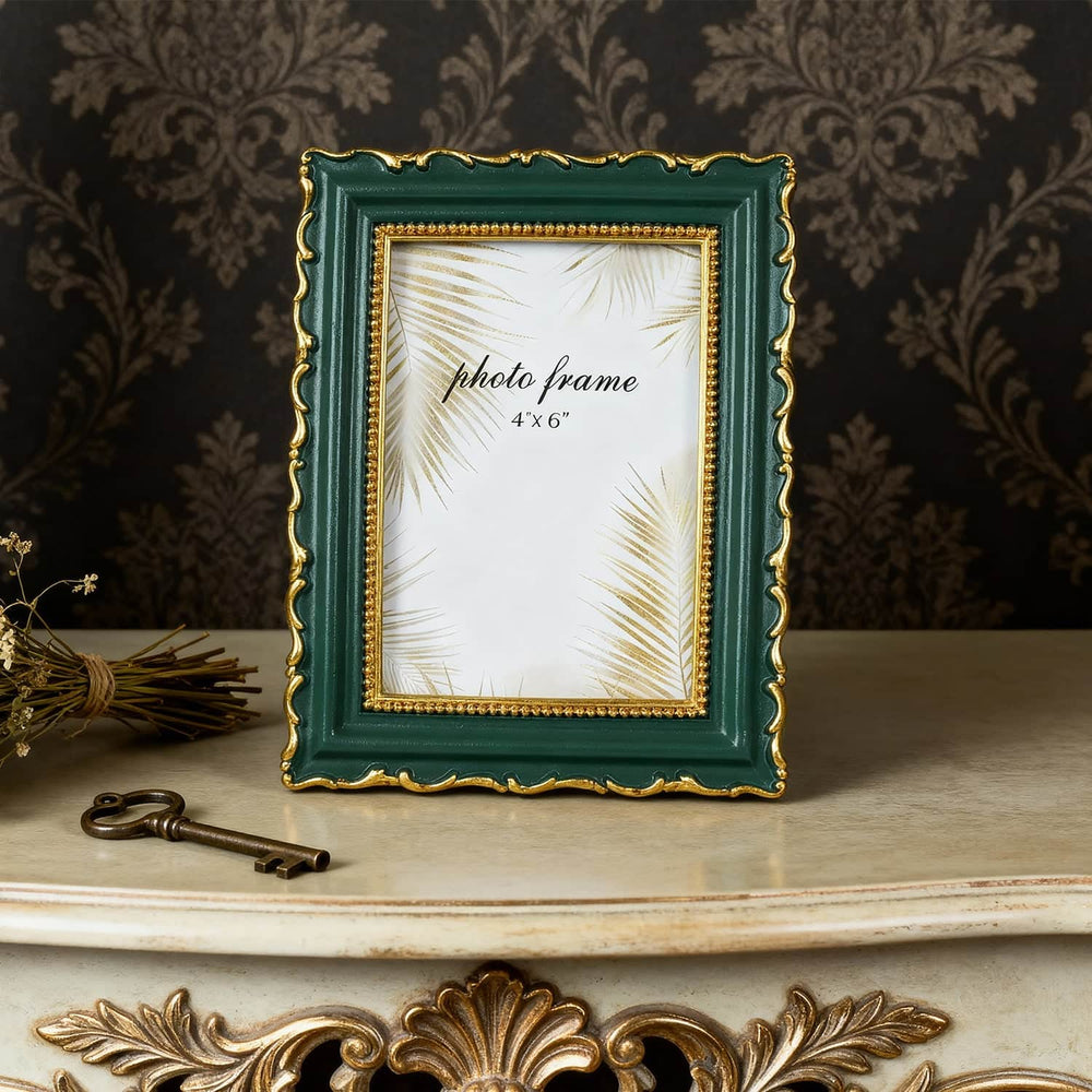 Ferrisland Vintage Picture Frame, Green Antique Ornate Picture Frame, Victorian Retro Decorative Photo Frames for Tabletop & Wall, Baroque Home Decor Frames, Gift Idea(Green, 4X6) Ferrisland